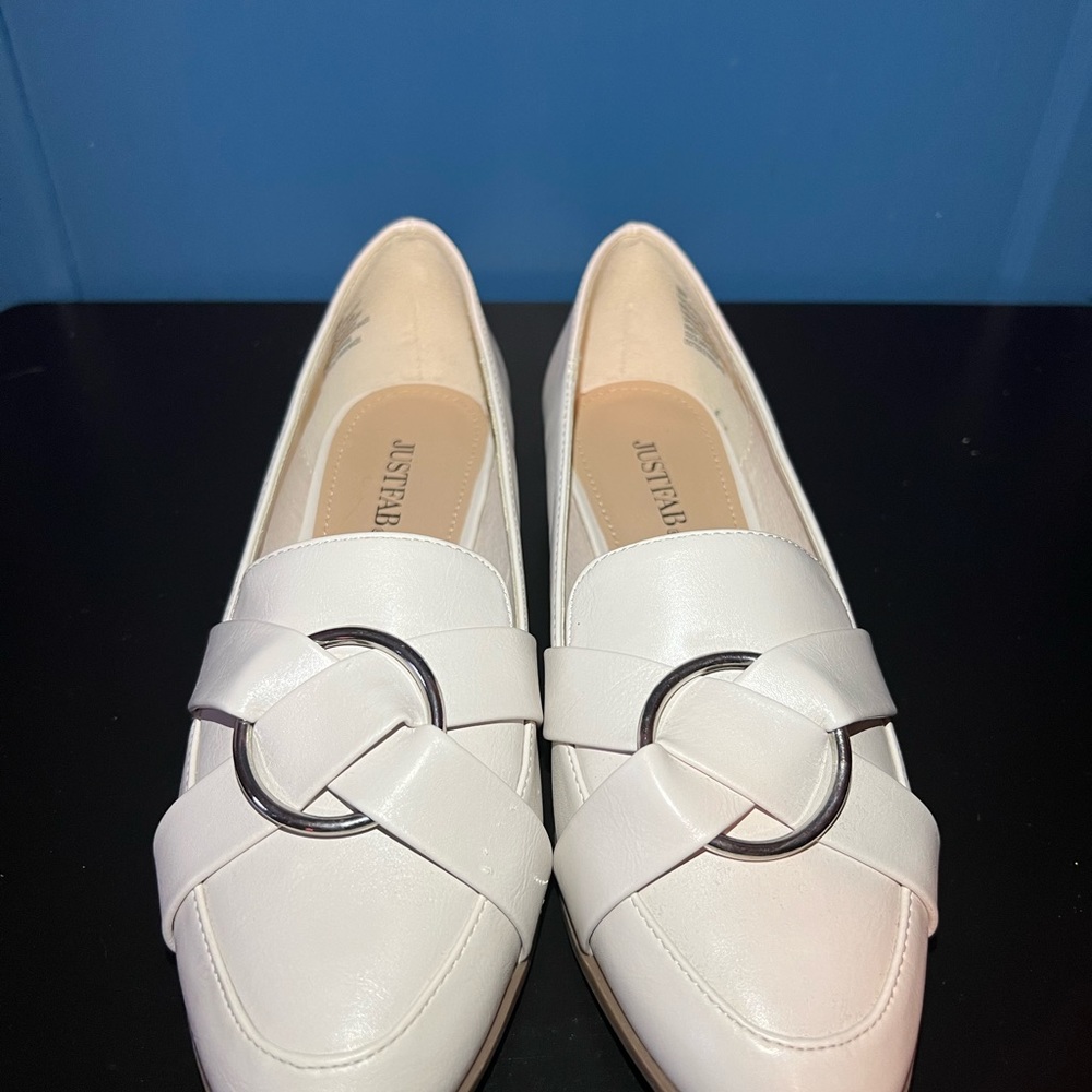 Omar Circular Detail Loafer